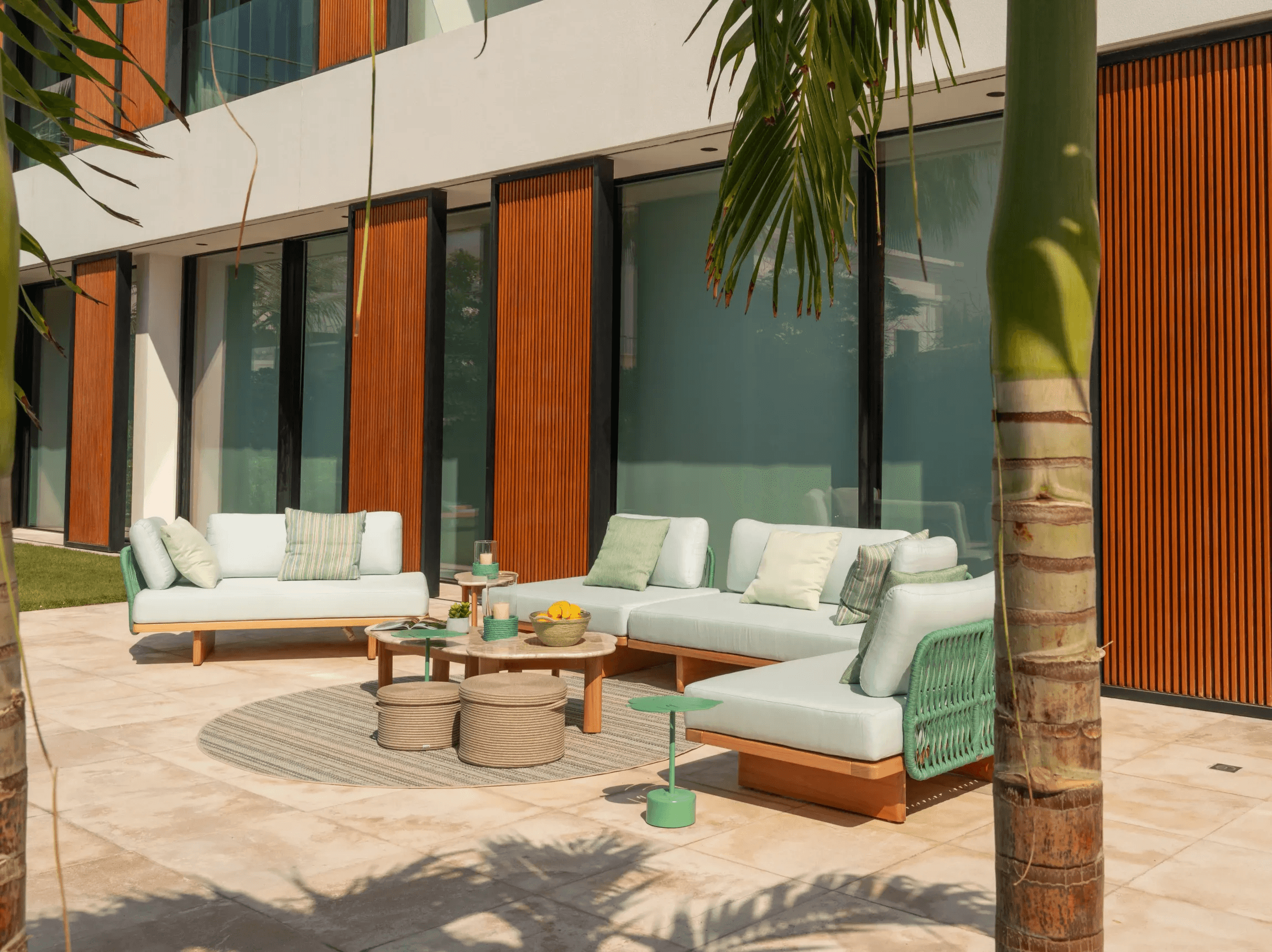 Grassitup outdoor lounge setting